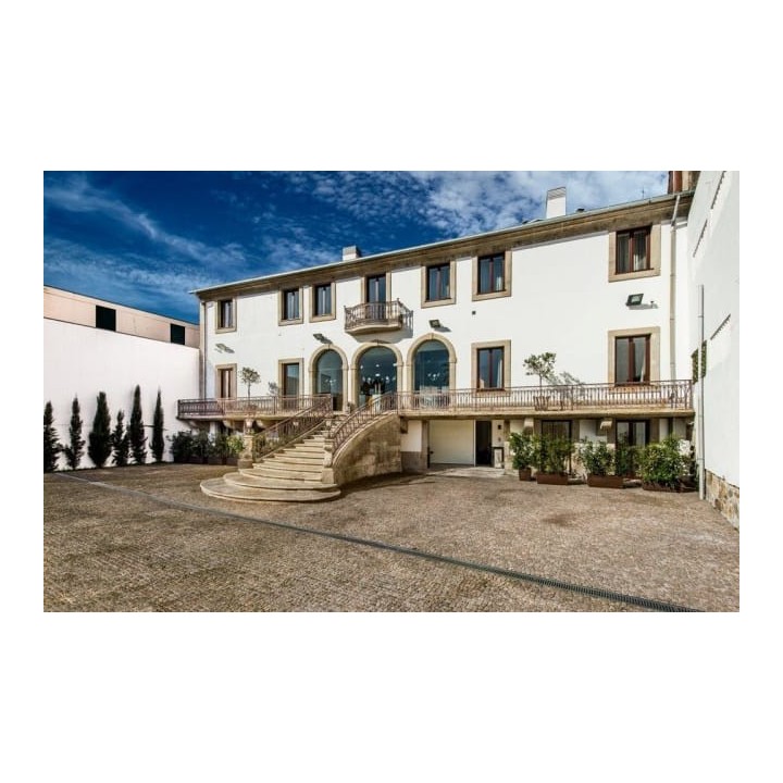 Hotel Vitoria Village