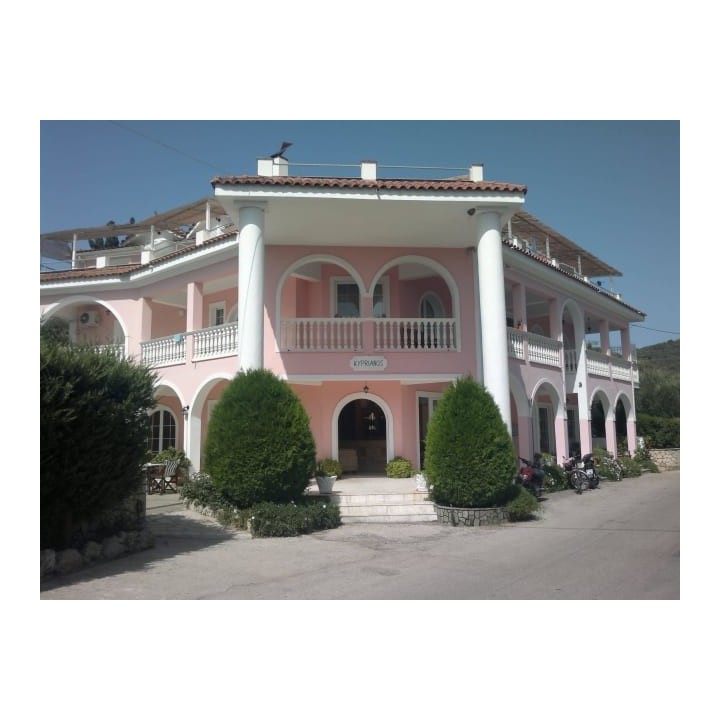 Kyprianos Studios & Apartments