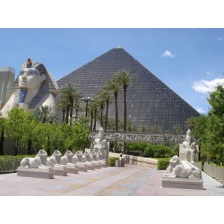 Hotel Luxor