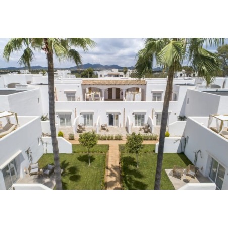 Eques Petit Resort