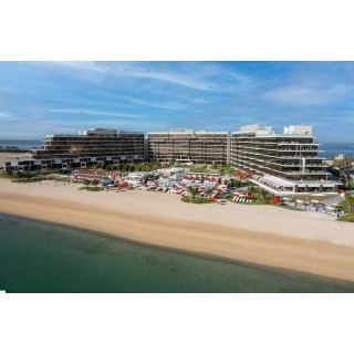 Th8 Palm Dubai Beach Resort, Vignette Collection, an IHG Hotel