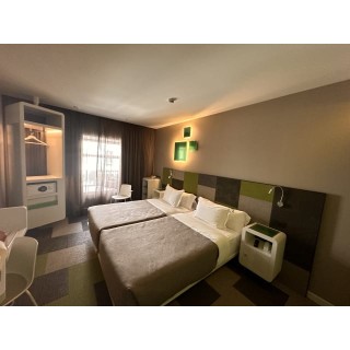 Hotel Macià Sevilla Kubb