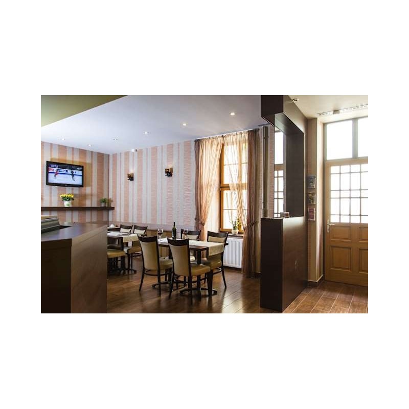 Central Hotel 21