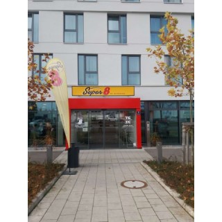 Super 8 by Wyndham Augsburg