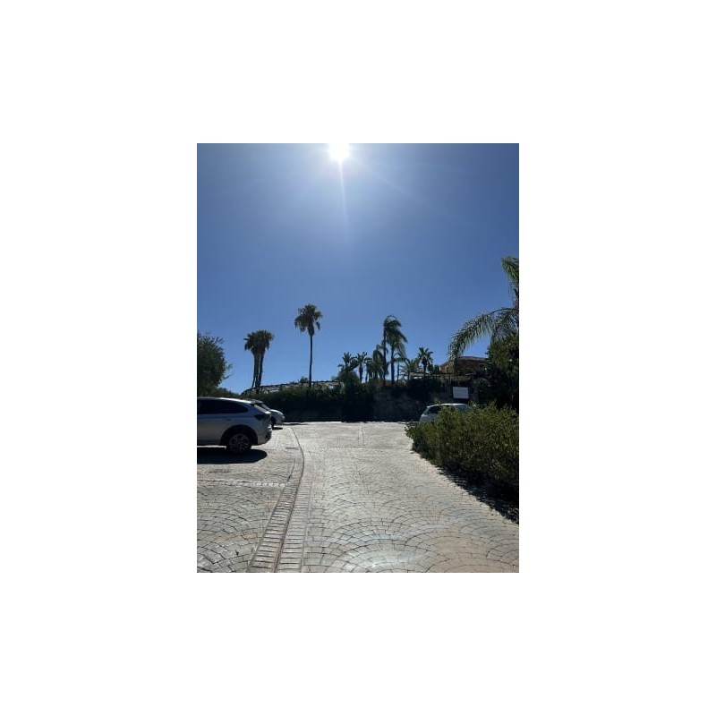 Apanemo  Hotel