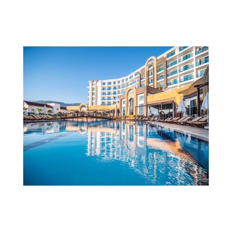 The Lumos Deluxe Resort Hotel