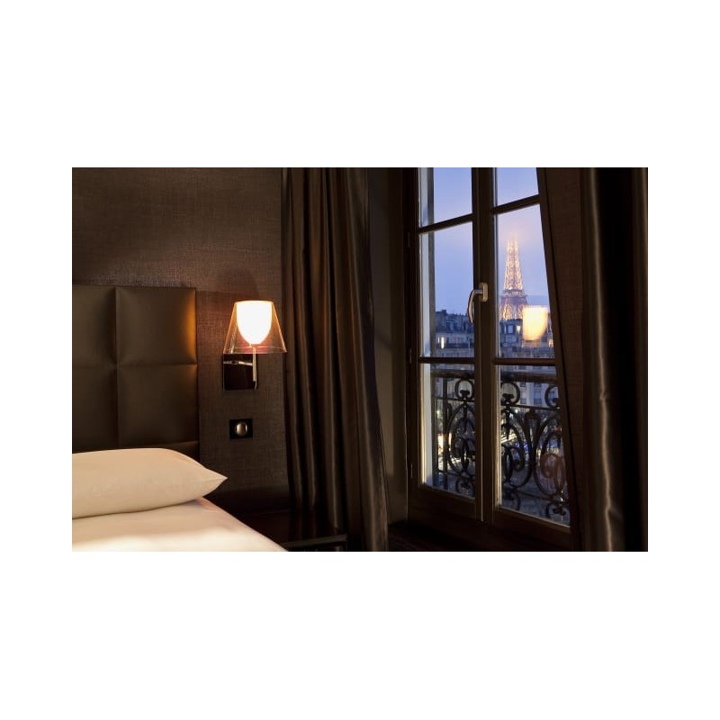 First Hotel Paris