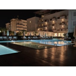Domino Suite Hotel