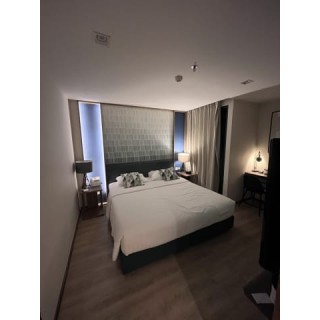 The Quarter Phromphong by UHG