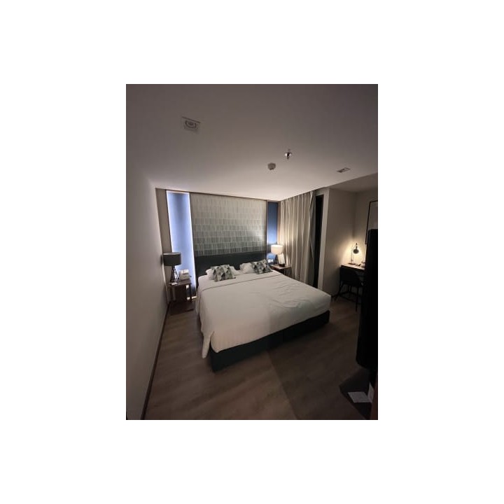 The Quarter Phromphong by UHG