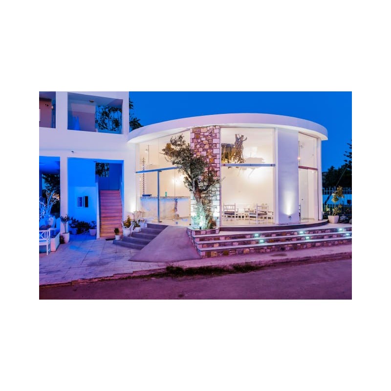 Kouros Home & Suites