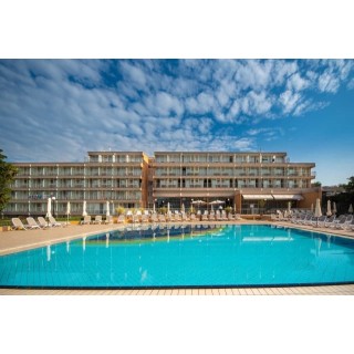 Arena Hotel Holiday