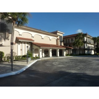 Quality Inn & Suites By The Parks