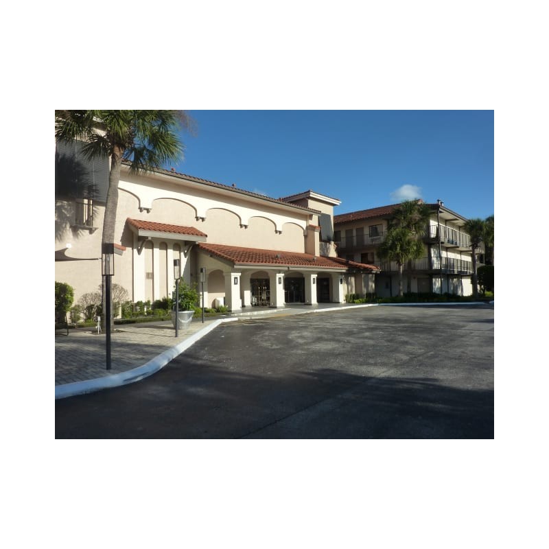 Quality Inn & Suites By The Parks