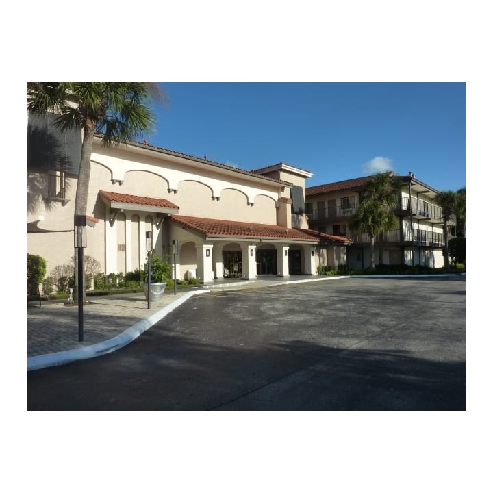 Quality Inn & Suites By The Parks