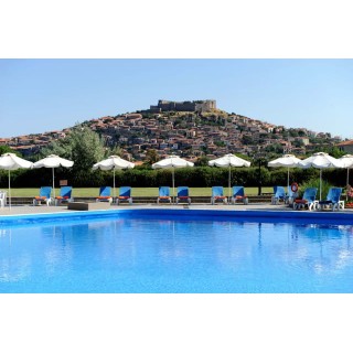 Delfina Hotel & Bungalows