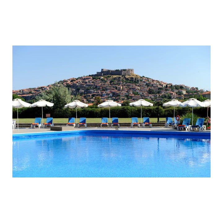 Delfina Hotel & Bungalows