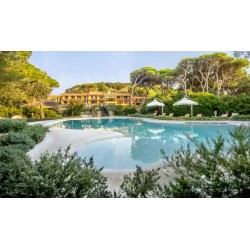 Roccamare Resort