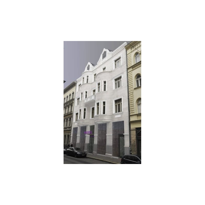 12 Revay Hotel