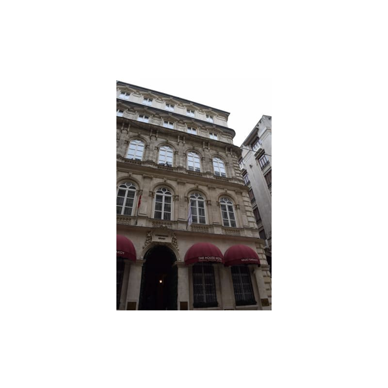 The House Hotel Vault Karakoy