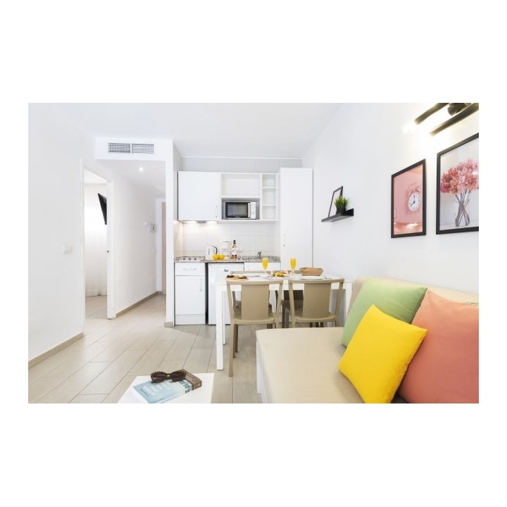 Flor los Almendros Apartments