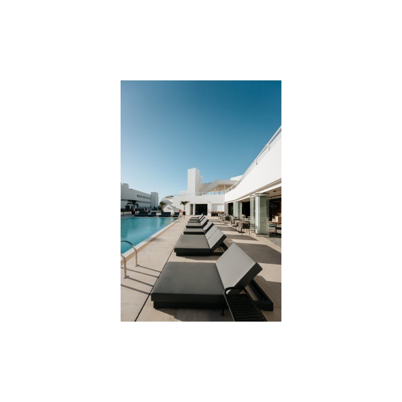 R2 Higos Beach