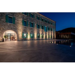 Winery & Design hotel ROXANICH