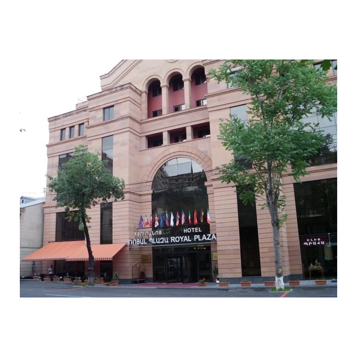 Royal Plaza Hotel