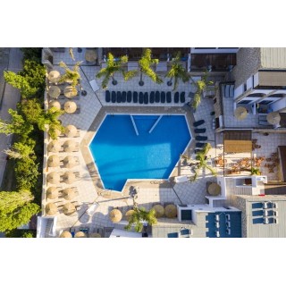 The Costa Lindia Blue Star - Adults only