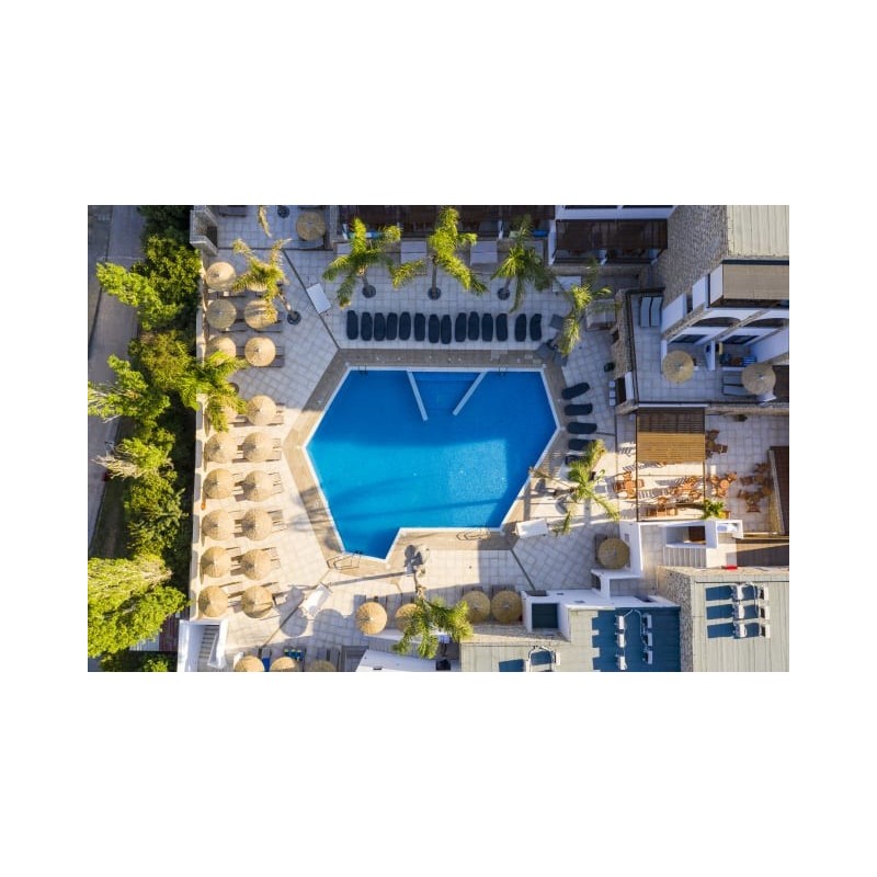 The Costa Lindia Blue Star - Adults only