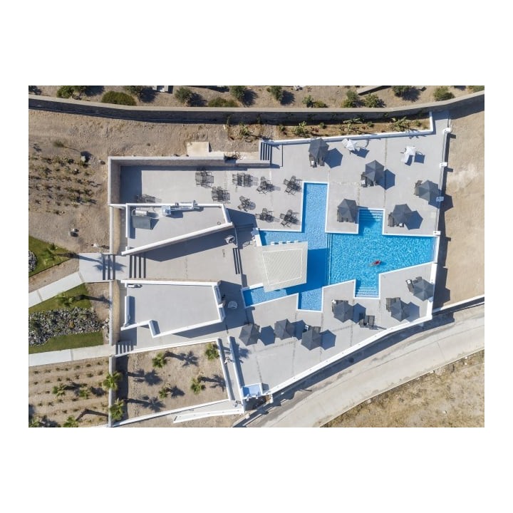 Desiterra Luxury Suites & Villas