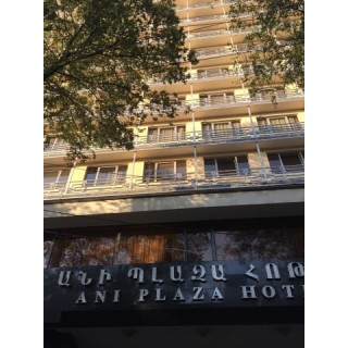 Hotel Ani Plaza