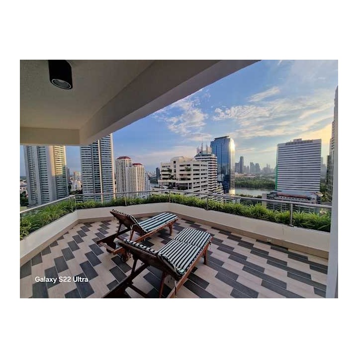 Rembrandt Towers Serviced Apartments