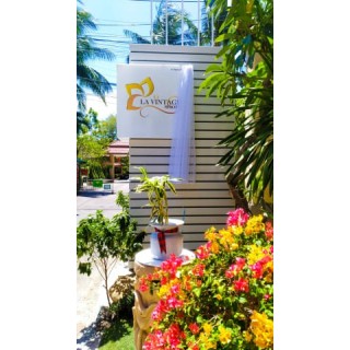 La Vintage Resort (by Poppa Palace)