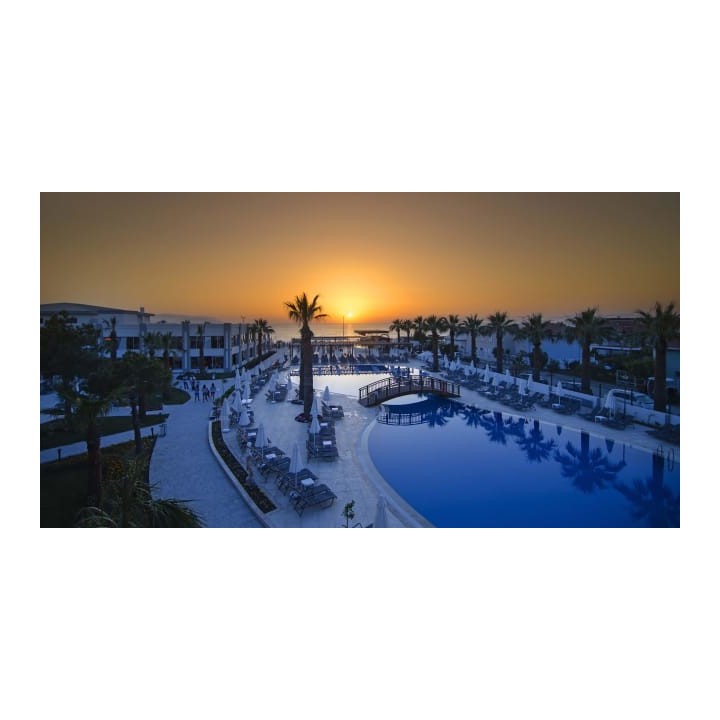 Palm Wings Kusadasi Beach Resort & Spa