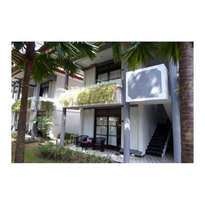 Puri Saron Seminyak Hotel