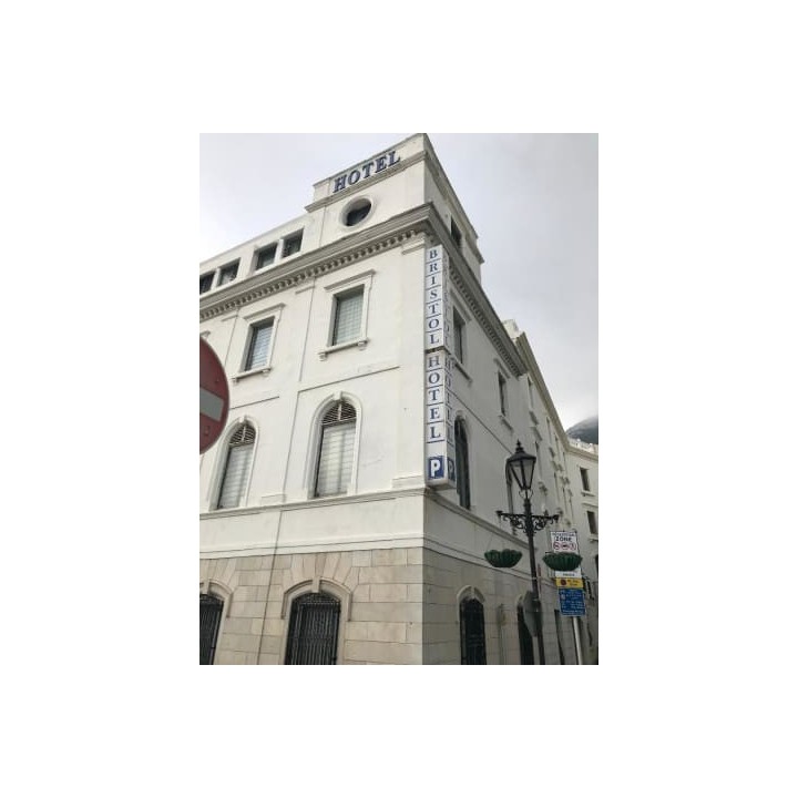 Hotel Bristol