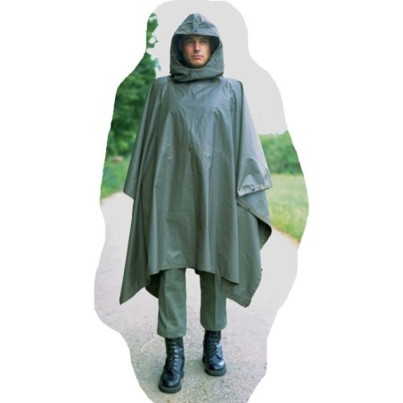 Bundeswehr Poncho oliv gebraucht 2,2 x 1,6m (3,52m² - 8,50 €/m²)