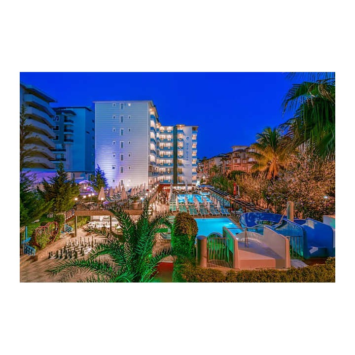 Club Big Blue Suite Hotel