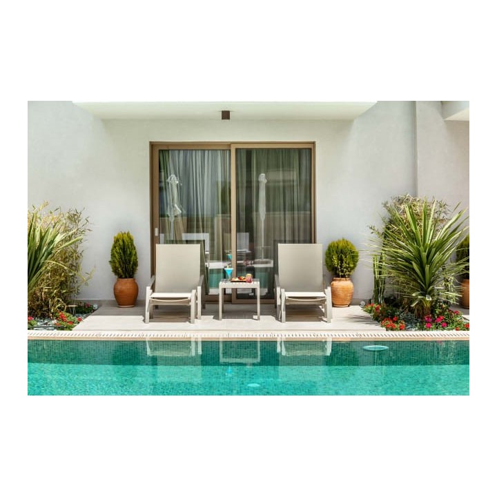 Pefki Deluxe Residences