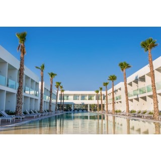 White Dreams Resort & Anex