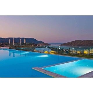 Royal Marmin Bay Boutique & Art Hotel