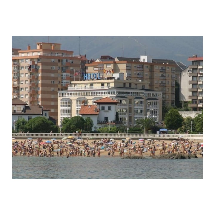 Las Rocas Playa Hotel