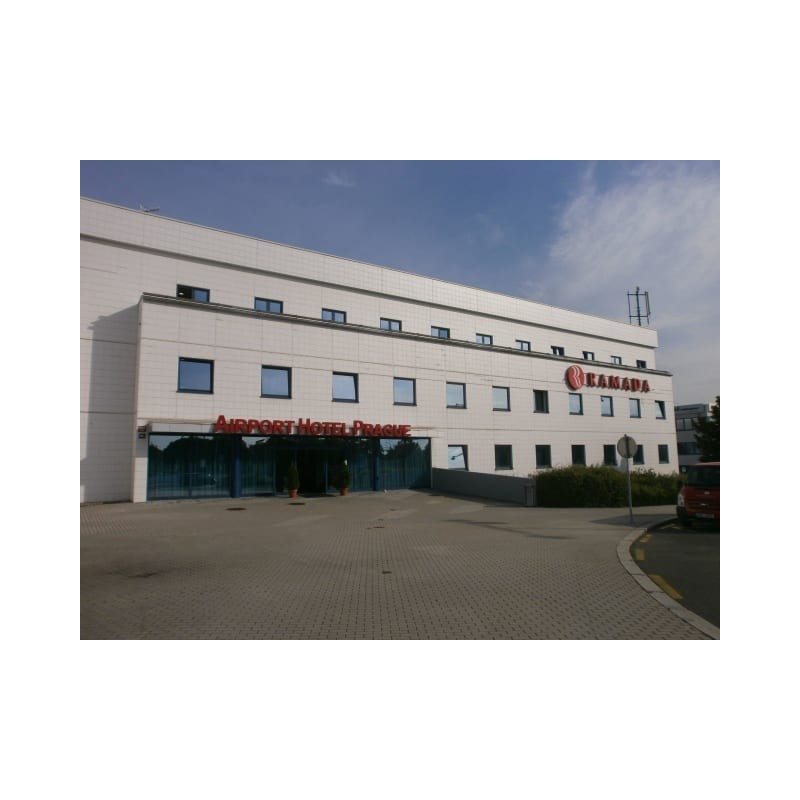 Hotel Ramada Airport