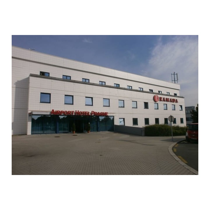 Hotel Ramada Airport