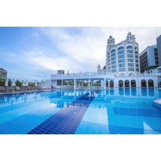 J'adore Deluxe Hotel & Spa