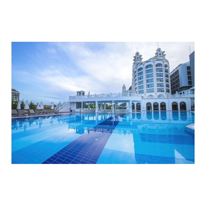 J'adore Deluxe Hotel & Spa