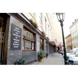 Metropolitan Old Town Hotel