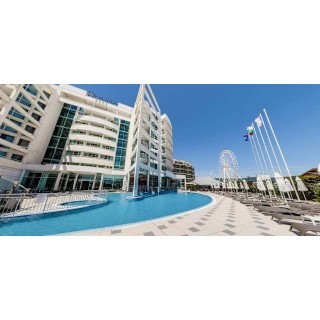 Effect Grand Victoria Hotel