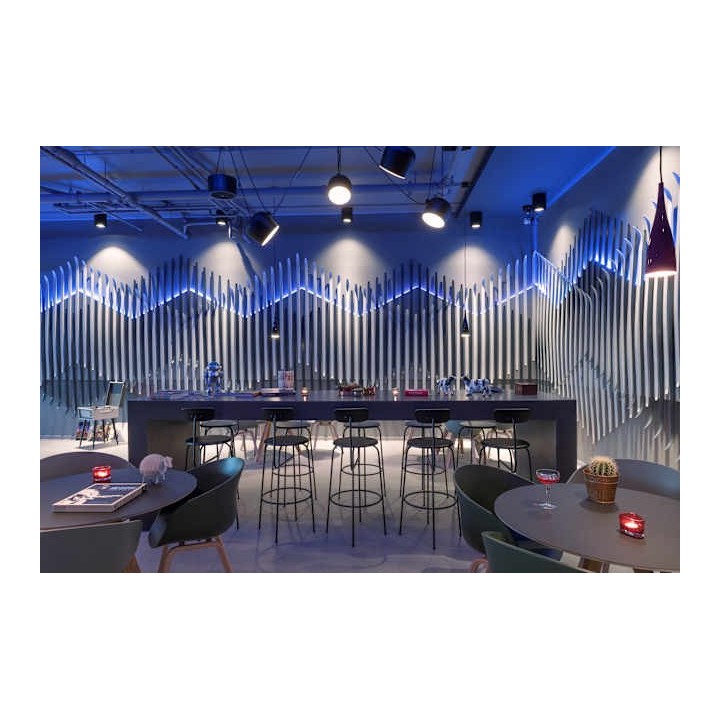 Moxy Edinburgh Airport